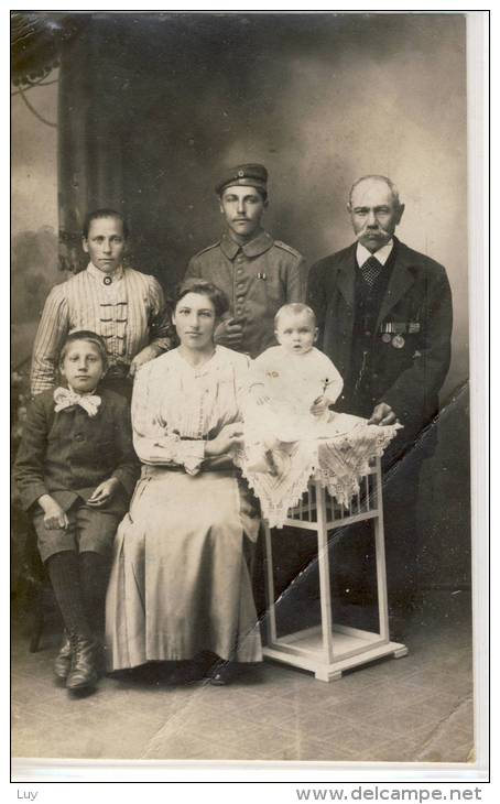 Familienfoto Mit Soldat - Personen