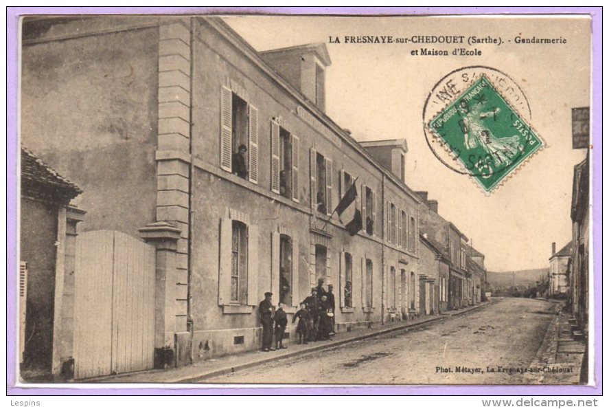 72 - La FRESNAYE Sur CHEDOUET -- Gardarmerie Et Maison D'Ecole - La Fresnaye Sur Chédouet