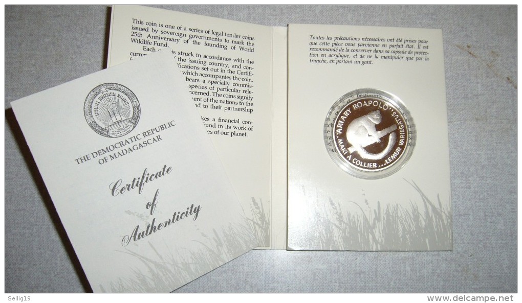 WWF 25th Anniversary Coin Collection - The Democratic Republic Of Madagascar - Ruffed Lemur - Madagascar