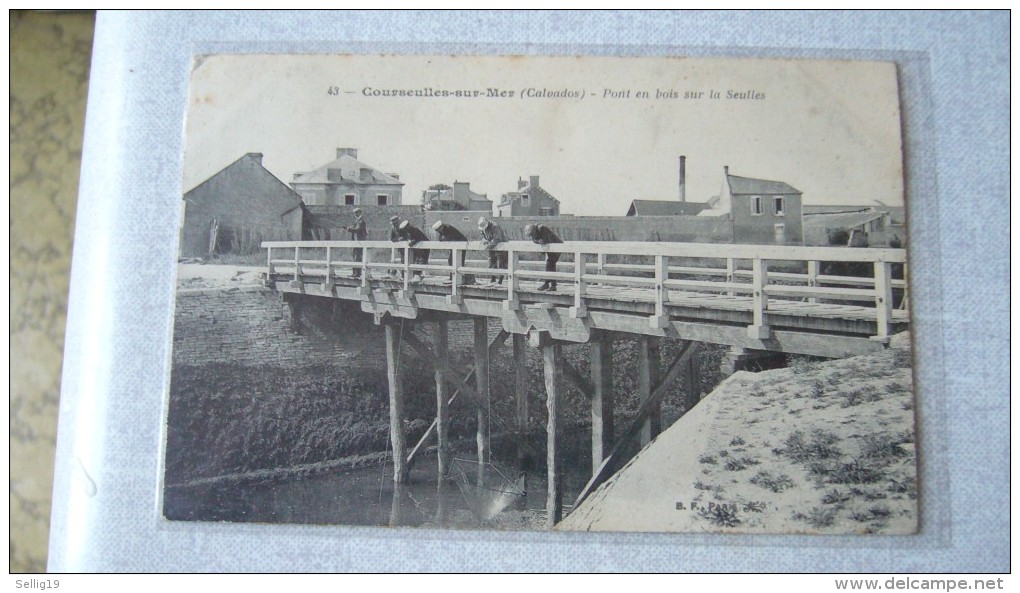 Courseulles Sur Mer - Pont En Bois Sur La Seulles - Courseulles-sur-Mer