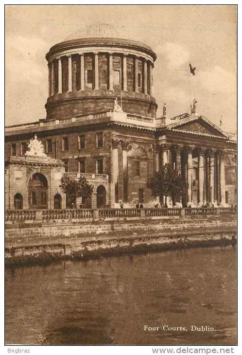 DUBLIN    FOUR COURTS - Dublin