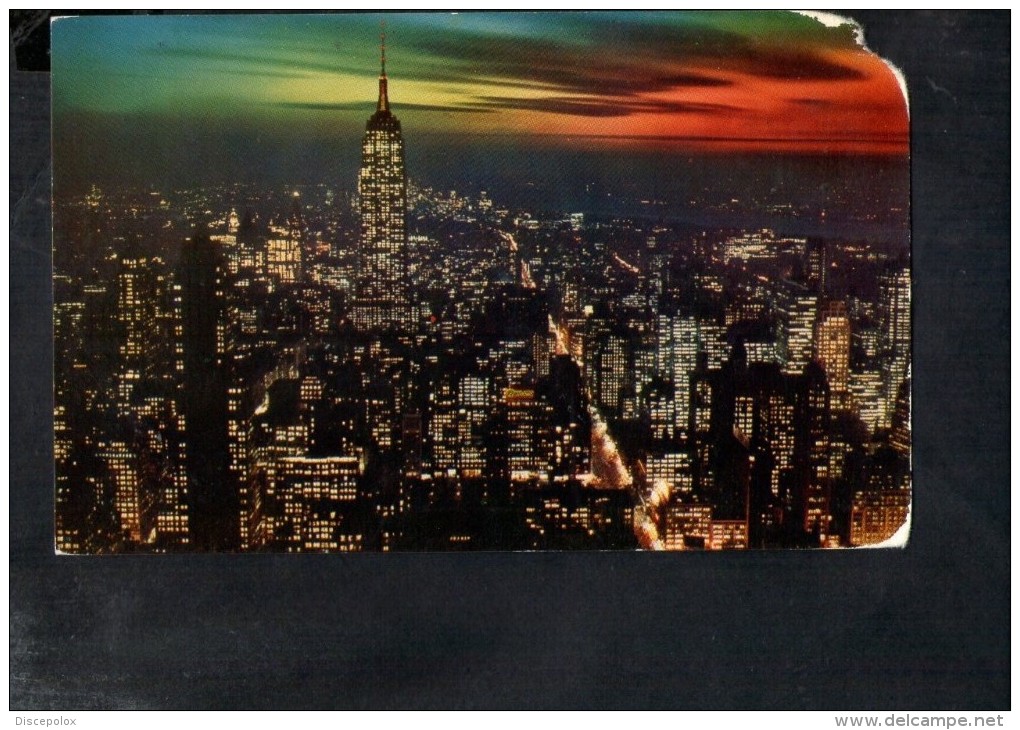 F2420 New York City South By Night - Nocturne, Nacth - Ed. ALMA _ Old Small Card - Multi-vues, Vues Panoramiques