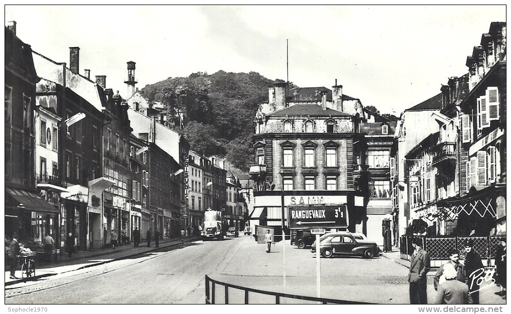 LORRAINE - 57 - MOSELLE - HAYANGE - La Place Du Marché - CPSM PF NB - Hayange