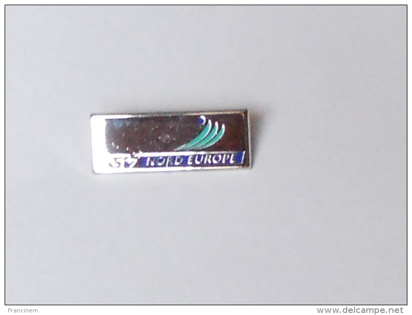 Pin's SNCF / TGV Nord Europe (zamac Argenté Signé Métargent) - TGV