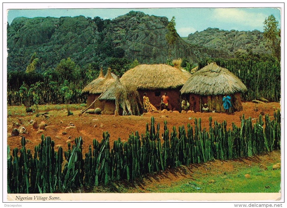 K1145 Nigeria - Nigerian Village Scene - Nice Stamps Timbres Francobolli / Viaggiata 1981 - Nigeria