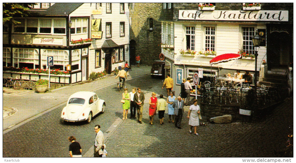 Monschau: VW 1200, RENAULT 4, FAHRRAD - Markt Mit Aukirche - (D) - Voitures De Tourisme