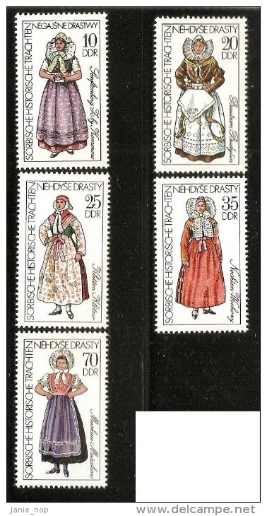 German Democratic Republic 1977 Regional Costumes - Unused Stamps