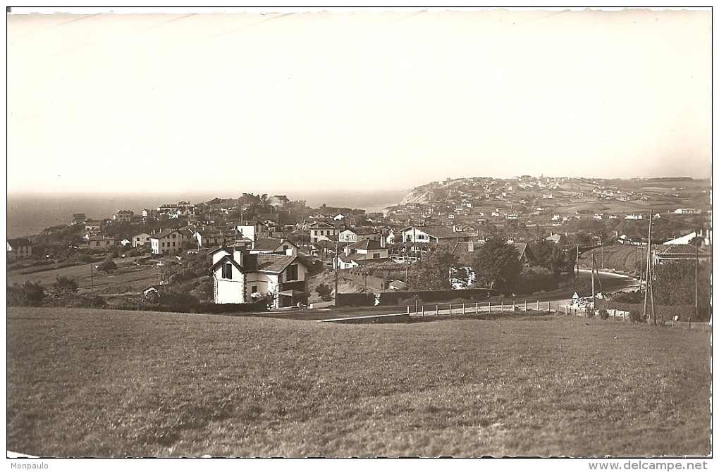 64. CPSM. Pyrénées-Atlantique. Guethary, Vue Sur La Mer Prise Depuis L'Hôtel Pereria - Guethary