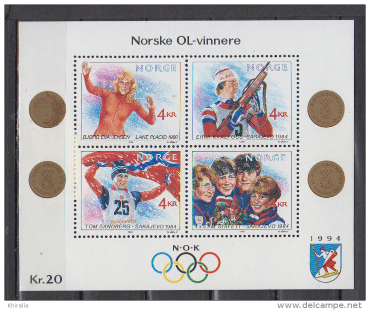 NORVEG      1989      BF    N°   11             COTE    11 € 00 - Blokken & Velletjes