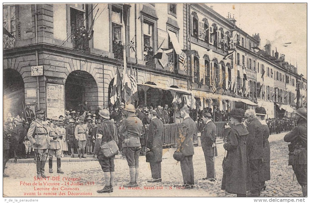 CPA 88 SAINT DIE FETES DE LA VICTOIRE LECTURE DES CITATIONS - Saint Die