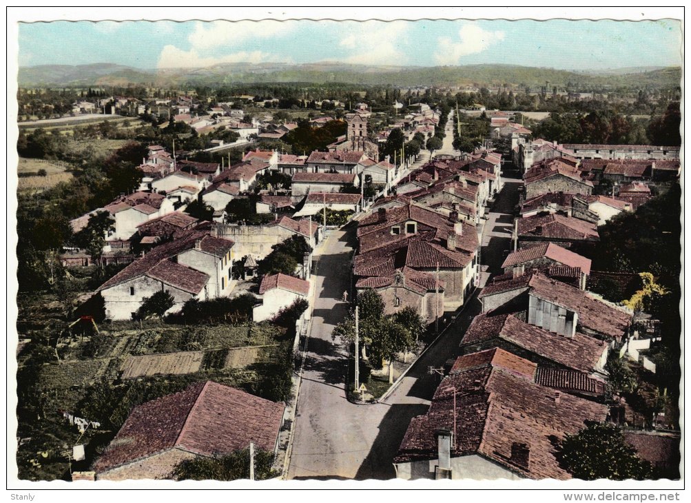 LAVERNOSE-LACASSE  - ( HAUTE GARONNE)  - VUE AERIENNE - Autres & Non Classés