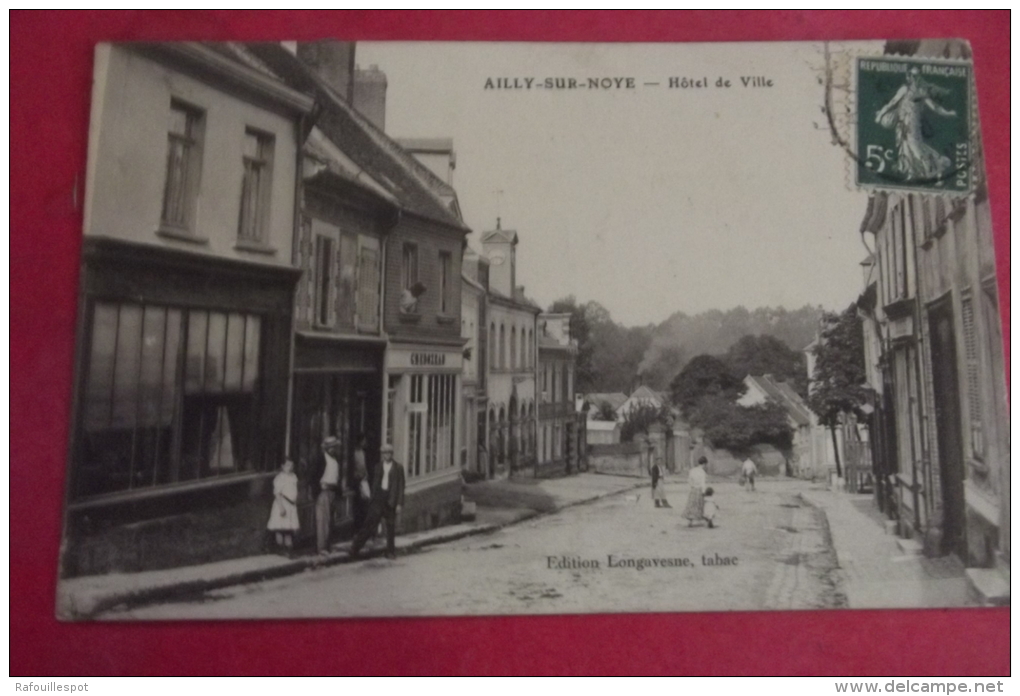 Cp Ailly Sur Noye Hotel De Ville - Ailly Sur Noye