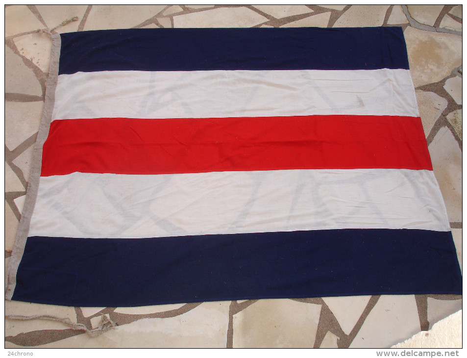 Ancien Drapeau Code Maritime International, Lettre C Charlie, Marque P C MS (14-3621) - Altri & Non Classificati