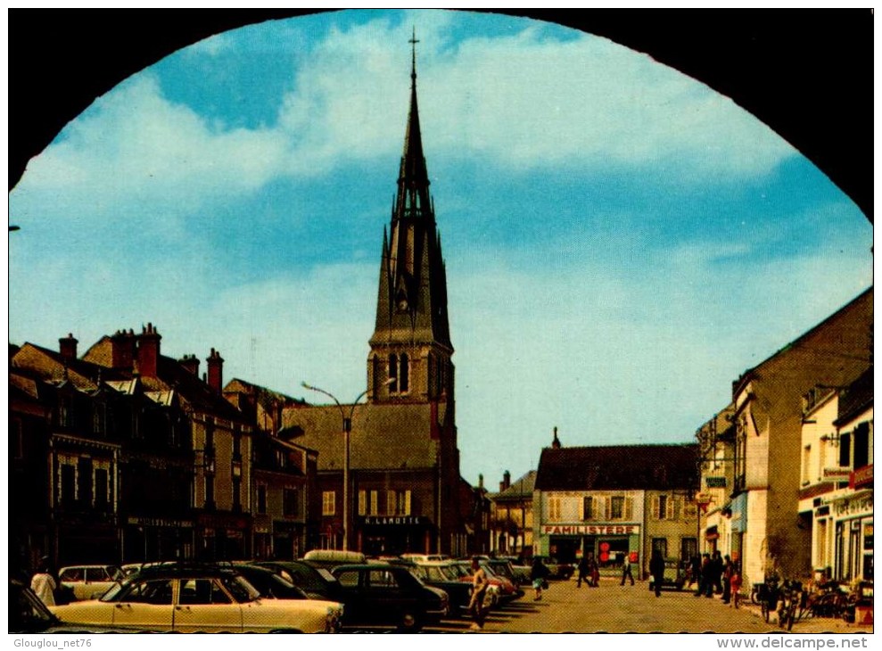 45-BEAUNE LA ROLANDE..LA PLACE DU MARCHE.... ..CPM ANIMEE - Beaune-la-Rolande