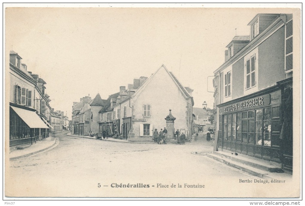 CHENERAILLES - Place De La Fontaine - Chenerailles