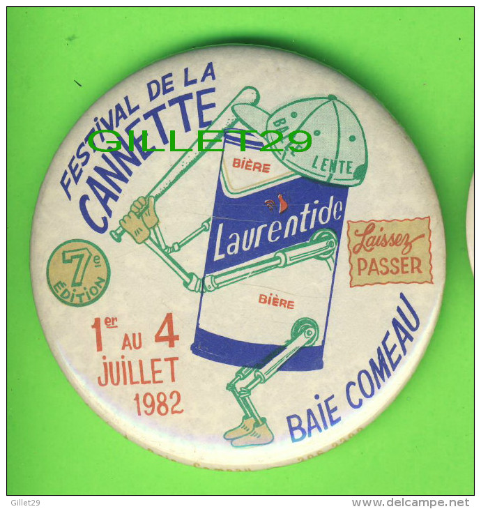 PIN'S - MACARONS - ÉPINGLETTE BASEBALL - FESTIVAL DE LA CANNETTE BALLE LENTE - 7e EDITION, 1982 DE BAIE COMEAU, QUÉBEC - - Baseball