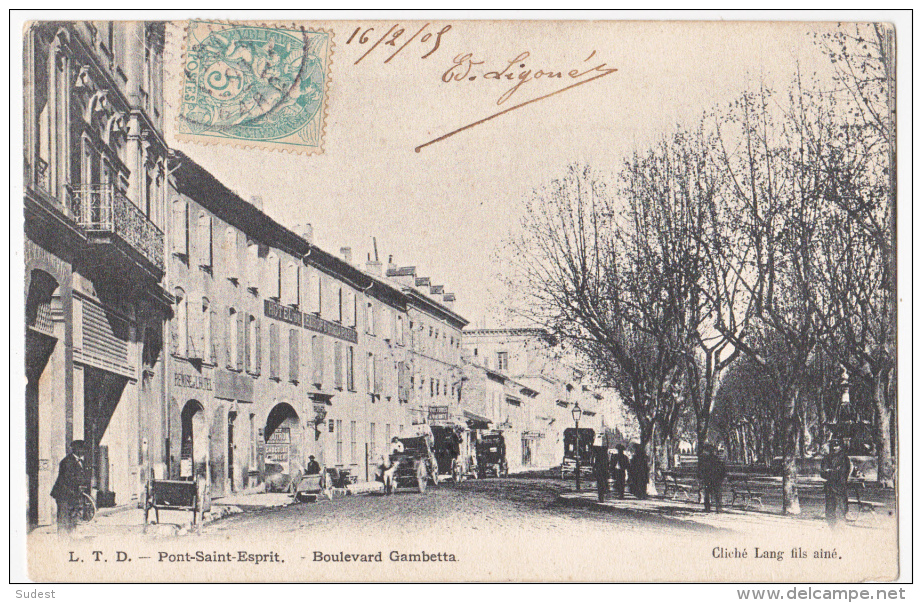 CPA - Dpt 30   Pont St Esprit  Boulevard Gambetta Voitures, Personnages - Pont-Saint-Esprit