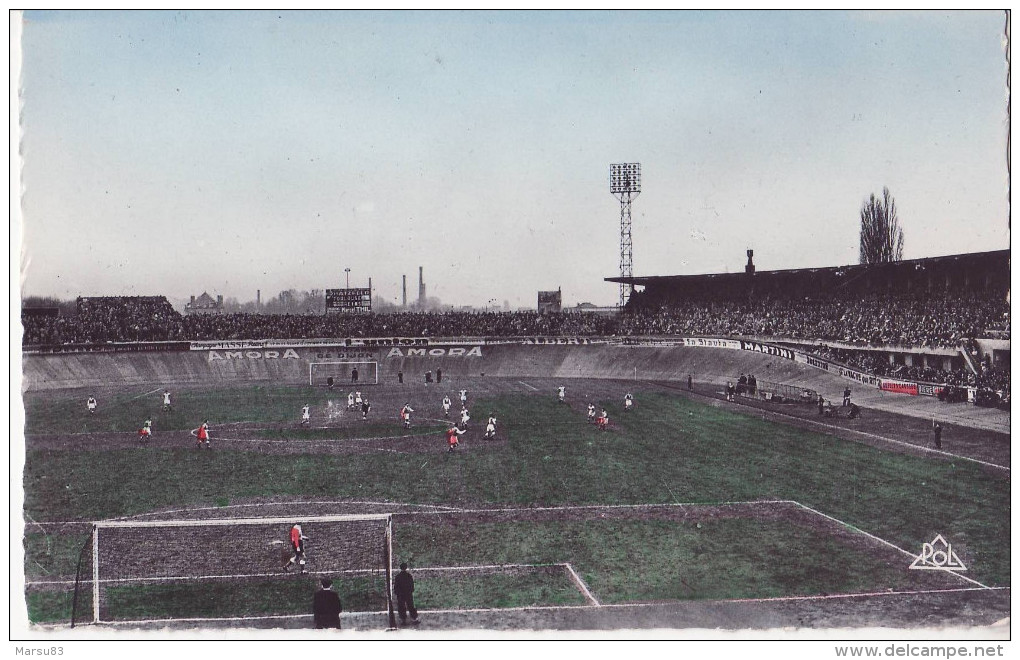 ++ RARE ++  Stade  Delaune - Ed. Pol N°110. - Reims