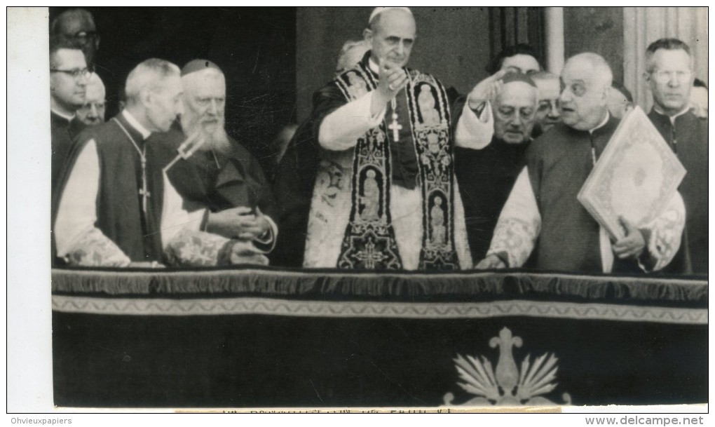Photo  De Presse - PAPE  - Le Cardinal  MONTINI  élu  PAUL VI  En 1963 Son Premier Méssage Au Monde - Personnes Identifiées