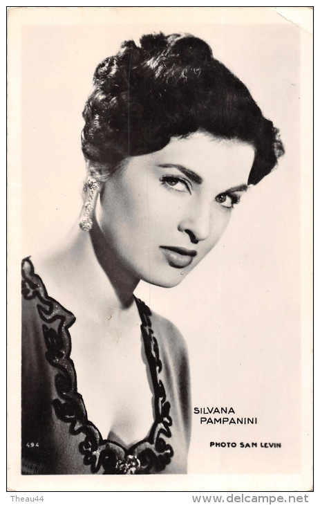 ¤¤    -  494  -  L´ Actrice Italienne  " SILVANA PAMPANINI "  Photo Sam Levin  -  ¤¤ - Artisti