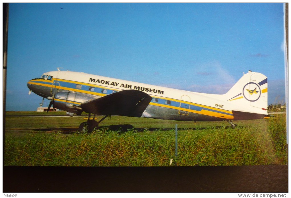 DC 3        MACKAY AIR MUSEUM   VH SBT - 1946-....: Moderne