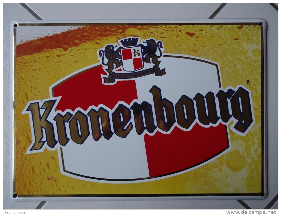 AUTHENTIQUE Et JOLIE PLAQUE EMAILLEE BIERE KRONEMBOURG. - Plaques émaillées (après 1960)