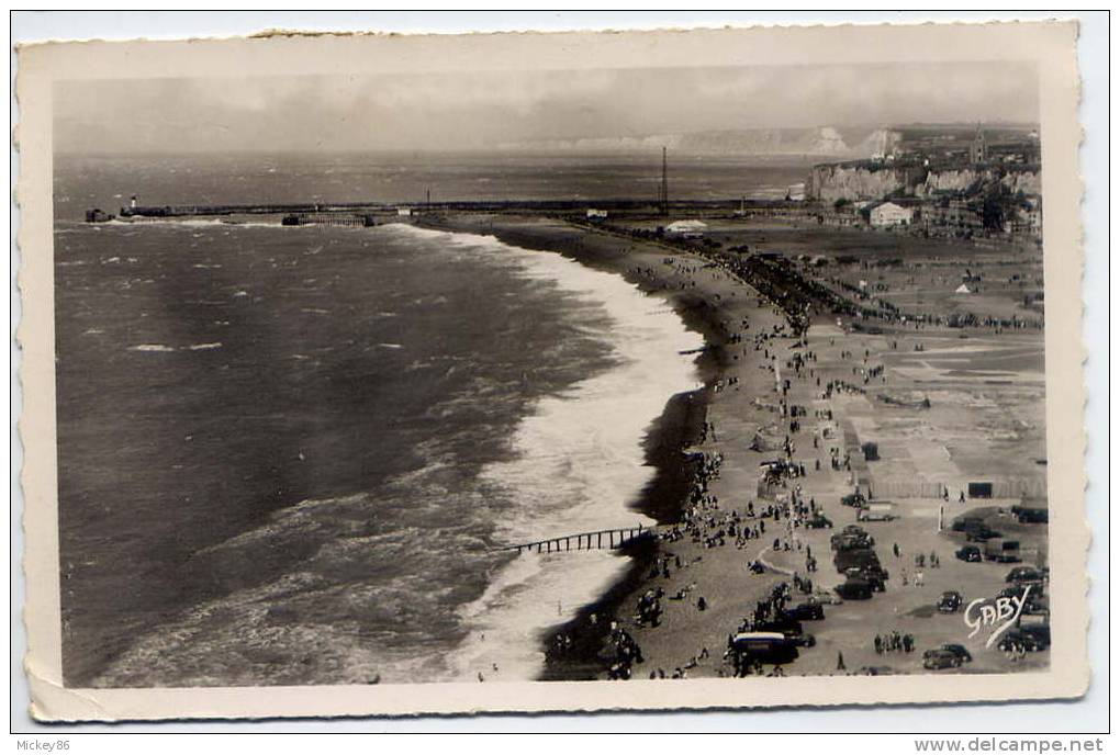 DIEPPE--La Plage Et Les Jetées Du Port,cpsm 9 X 14 N° 38 éd Artaud--belle Oblitération-cachet Dieppe - Dieppe