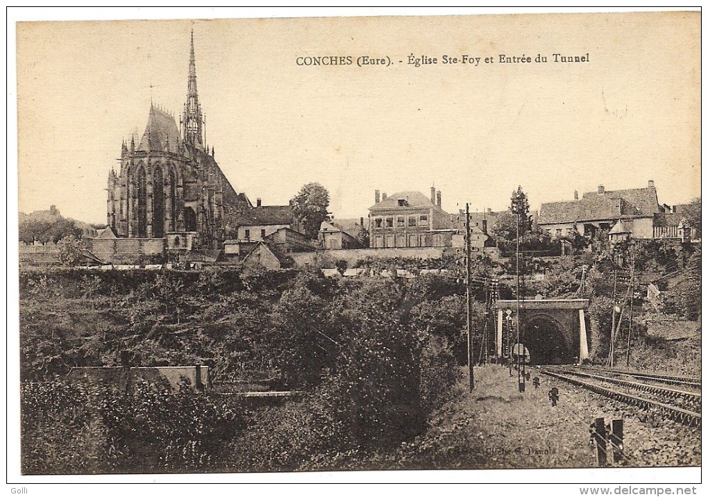 Conches - Eglise Ste Foy Et Entrée Du Tunnel - Conches-en-Ouche