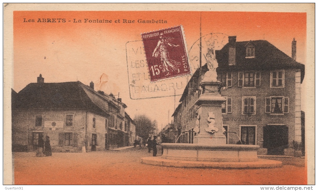 ( CPA 38 )  LES ABRETS  /  La Fontaine Et Rue Gambetta  - - Les Abrets