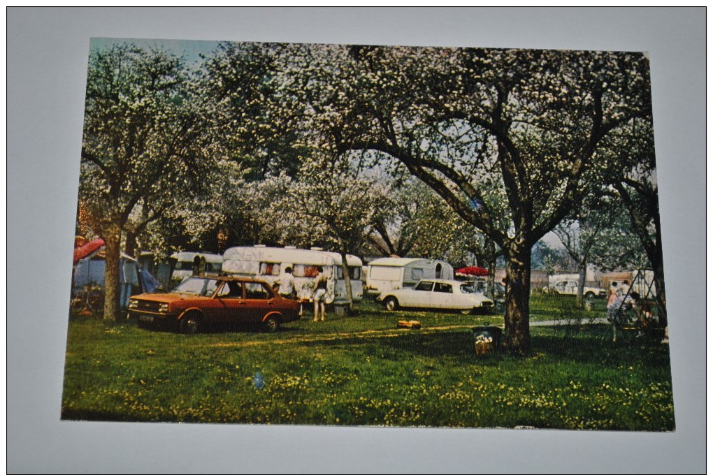 80 Somme Bertangles Camping Du Chateau Voitures Caravanes Ds Citroen - Other & Unclassified