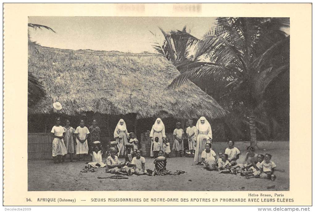 BF35750 Dahomey Sceurs Missionnaires De Notre Dame Benin  Front/back Scan - Benin