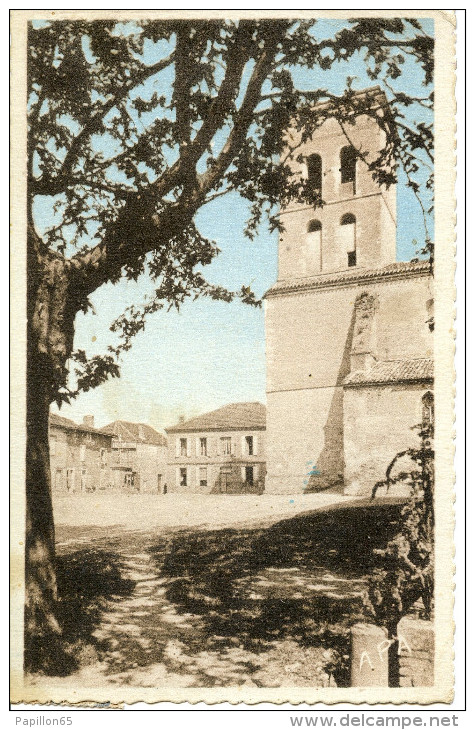 (82) LAVIT DE LOMAGNE  Place De L'Eglise - Lavit