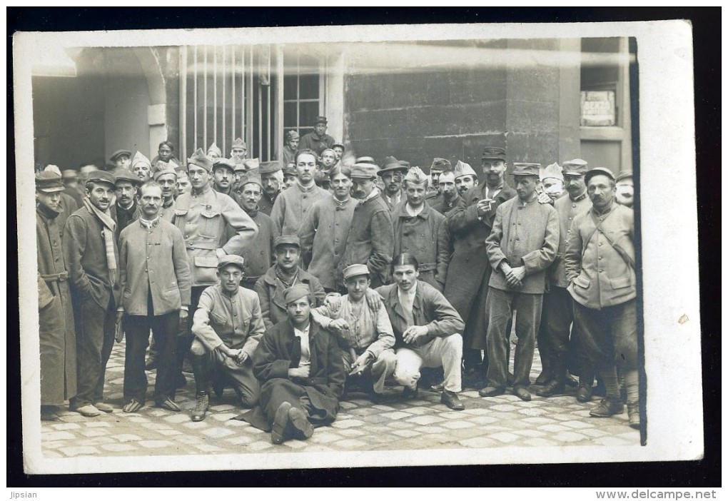 Cpa Carte Photo Groupe De Militaires à Identifier     AO36 - Da Identificare