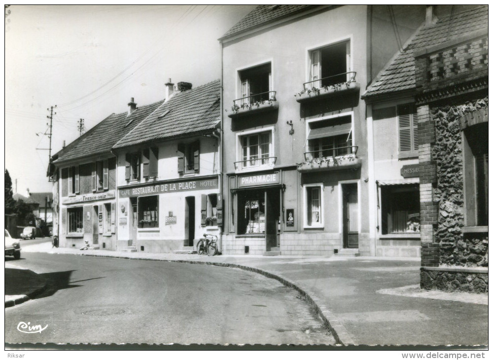 ORGEVAL(YVELINES) RESTAURANT - Orgeval