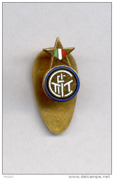 Italy - Old Football Club Badge 'FC INTERNAZIONALE MILANO, ITALY' By S. Johnson. Good Condition. See Scan. - Fussball