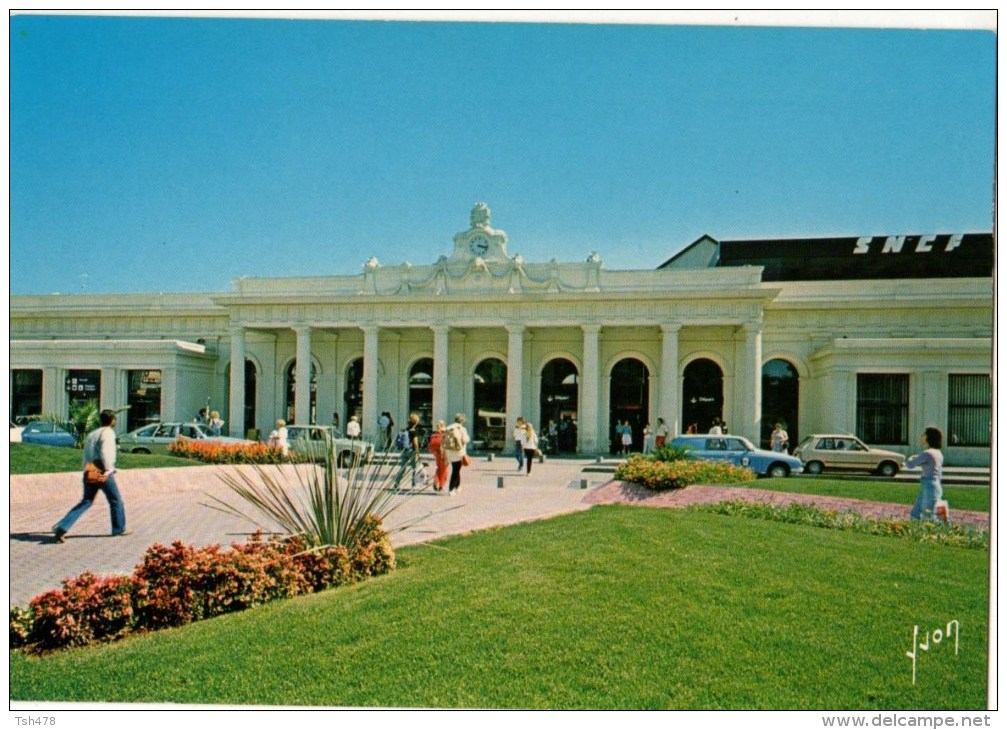 34----MONTPELLIER---la Gare--voir 2 Scans - Montpellier