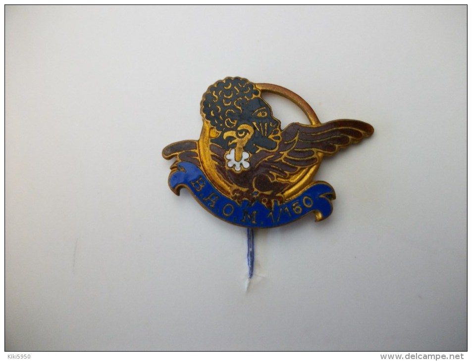 INSIGNE ANCIEN  EMAILLE ARMEE DE L'AIR A DAKAR BAOM 1/160. - Forze Aeree