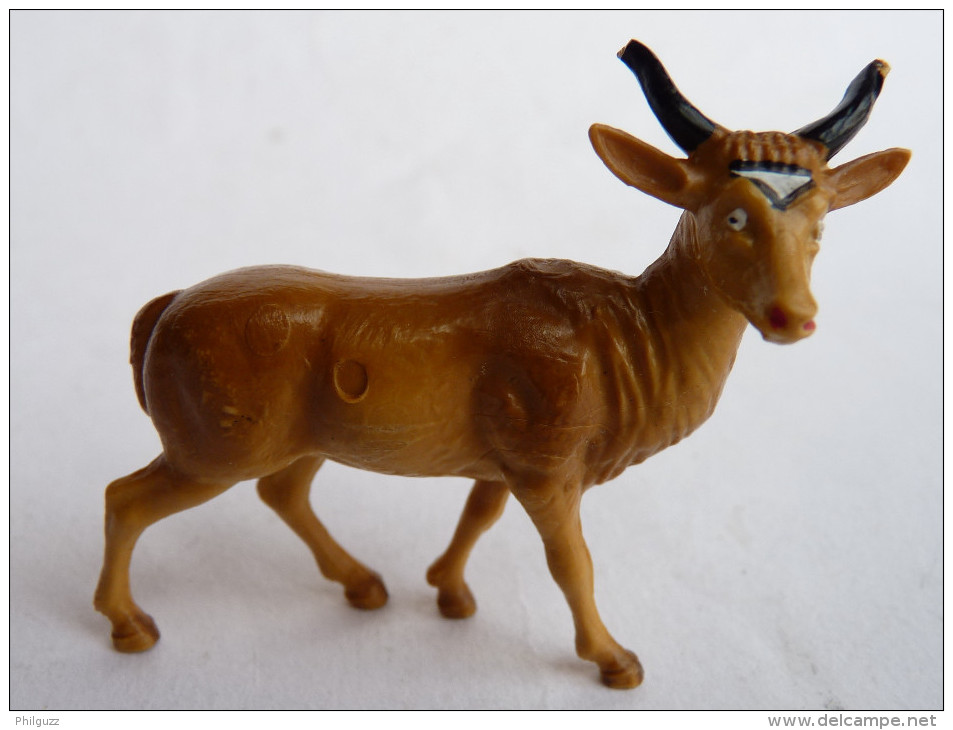 Figurine STARLUX  - ANIMAUX ANIMAL - VACHE SACREE ? - Starlux