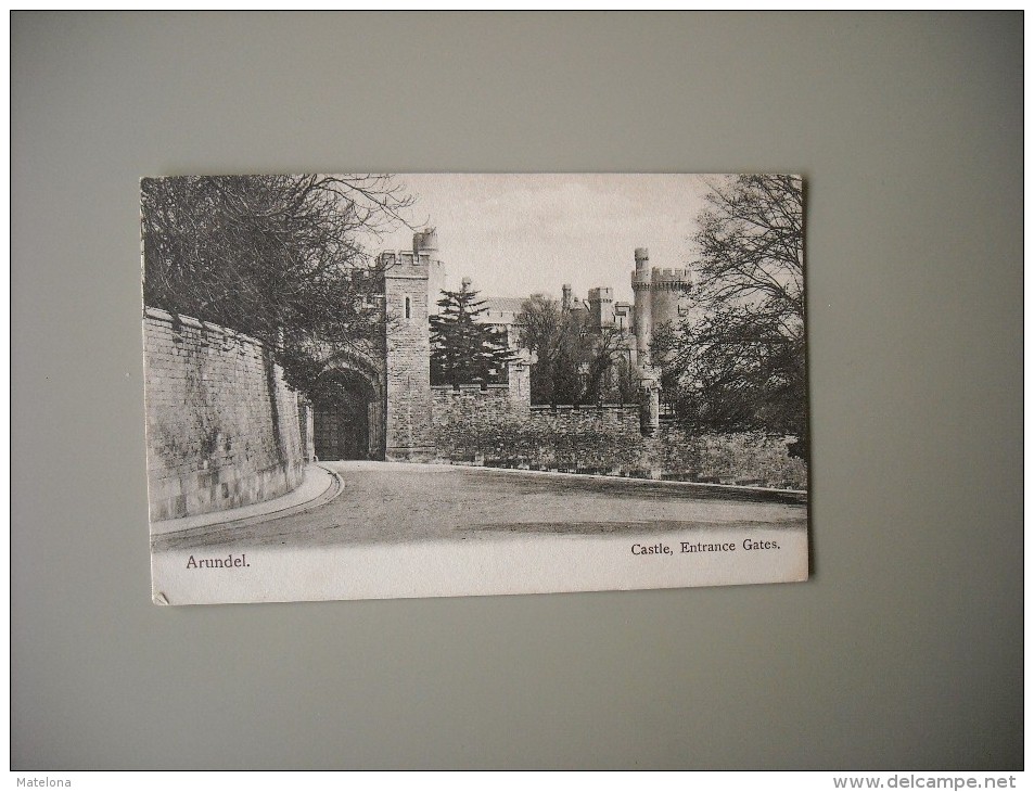 ANGLETERRE SUSSEX ARUNDEL CASTLE ENTRANCE GATES - Arundel