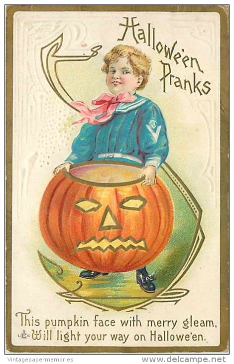 228453-Halloween, Stecher No 226 F, Boy Carrying A Large Jack O Lantern, Embossed Litho - Halloween