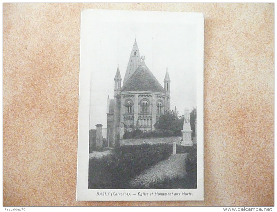 BASLY - Eglise Et Monument Aux Morts - (Rare !) - Other & Unclassified