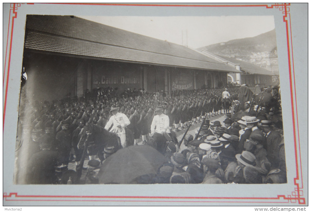 Superbes Photographies Du Maréchal LYAUTEY Encore Général à ALGER Avec Le Général BAILLOUD - Guerre, Militaire