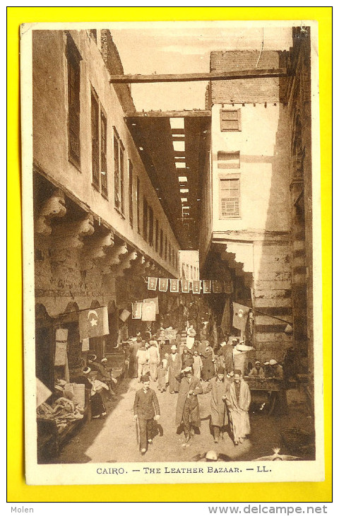 LEATHER BAZAAR : CAIRO EGYPTE - BAZAR CUIR & MARCHAND ARABE - MARCHE - MARKET - MERCATO  1758 - Le Caire