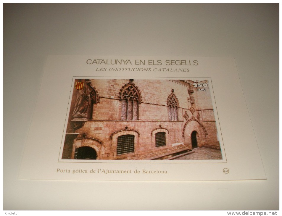 ESPAÑA - CATALUNYA EN ELS SEGELLS - HOJA Nº 64 - LES INSTITUCIONS CATALANES (PORTA GOTICA DE L´AJUNTAMENT DE BARC ** MNH - Hojas Conmemorativas