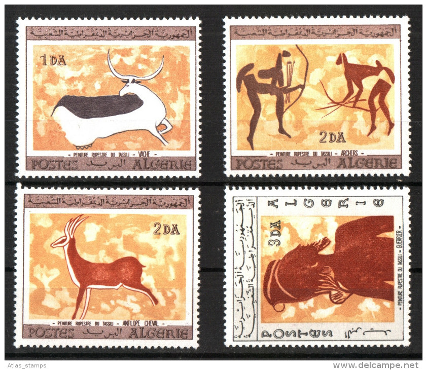 Algeria  1967  - Cave Paintings " Tassili N´Ajer "  , Scott# 365/68 , Yvert# 43 -  Série : Neufs Sans Charnières ** - Préhistoire