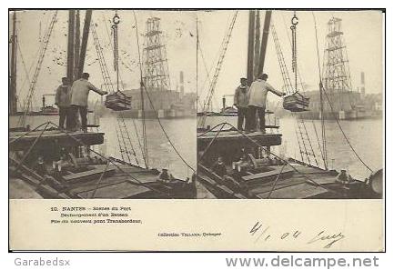 CPA Stéréoscopique De NANTES - Scènes Du Port, Déchargement D'un Bateau, Pile Du Nouveau Pont Transbordeur (stéréo N°10) - Nantes