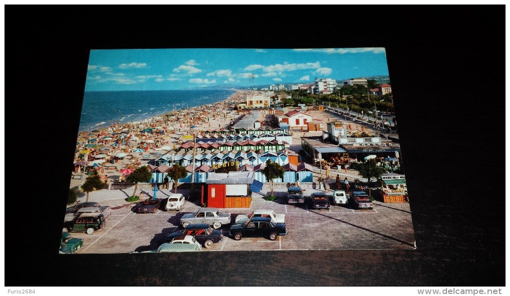 C-18655 CARTOLINA SENIGALLIA - LUNGOMARE E SIAGGIA - PANORAMA LIDI BALNEARI HOTEL AUTO D'EPOCA - Senigallia