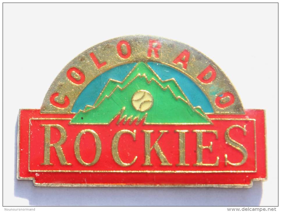 Pin's  COLORADO ROCKIES - Montagne - Balle De Base Ball - D1222 - Baseball