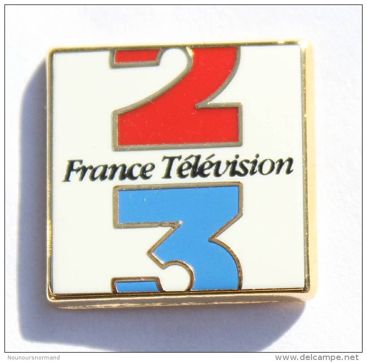 Pin's FRANCE TELEVISION - Logos De La 2 Et De La 3 - Zamac - Arthus Bertrand - D1227 - Arthus Bertrand