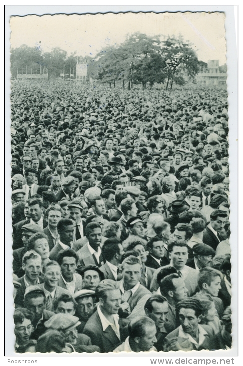 CP  FETE DE L'HUMANITE 1953 LA FOULE - Historia